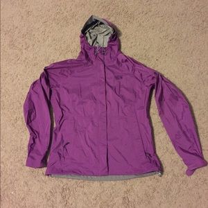 Mountai Hardwear rain jacket worn once